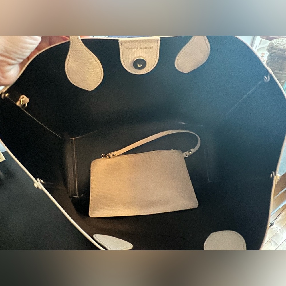 Handbag - Picture 3 of 3